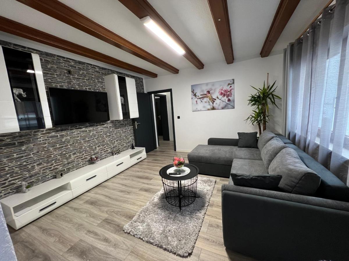 3 Denis Apartment